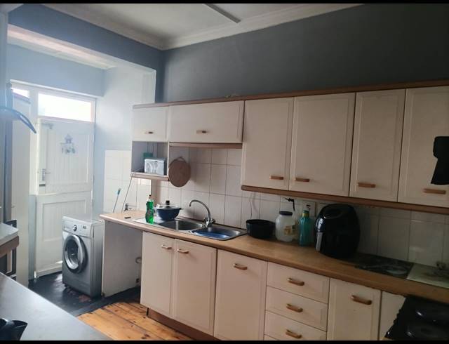 2 BEDROOM FLAT FOR SALE IN GLENWOOD